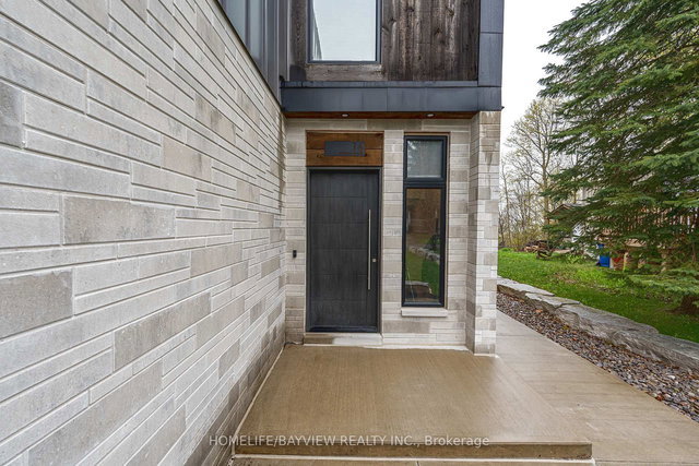 16 Windsor Drive