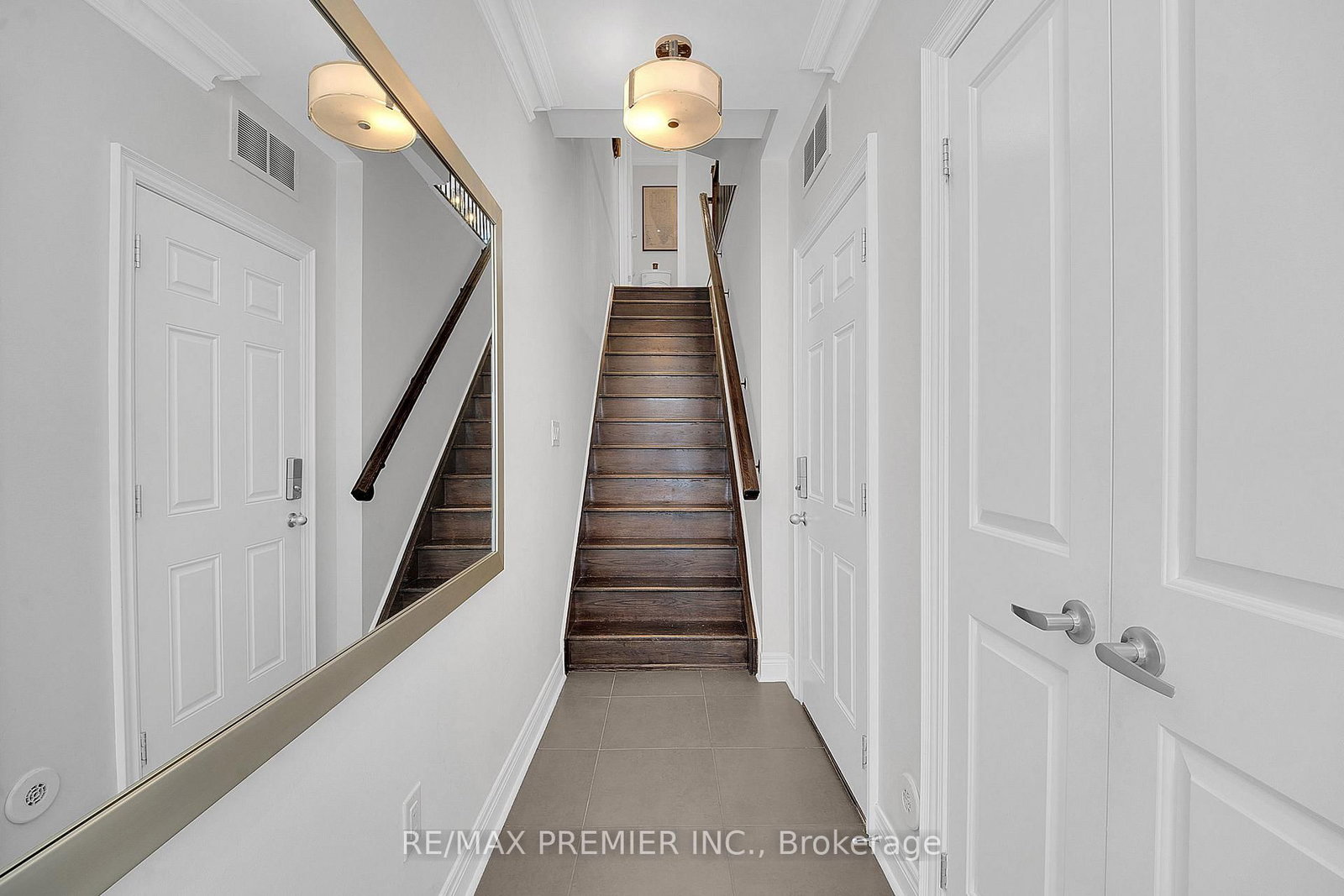 27 Powseland Crescent - Photo 5