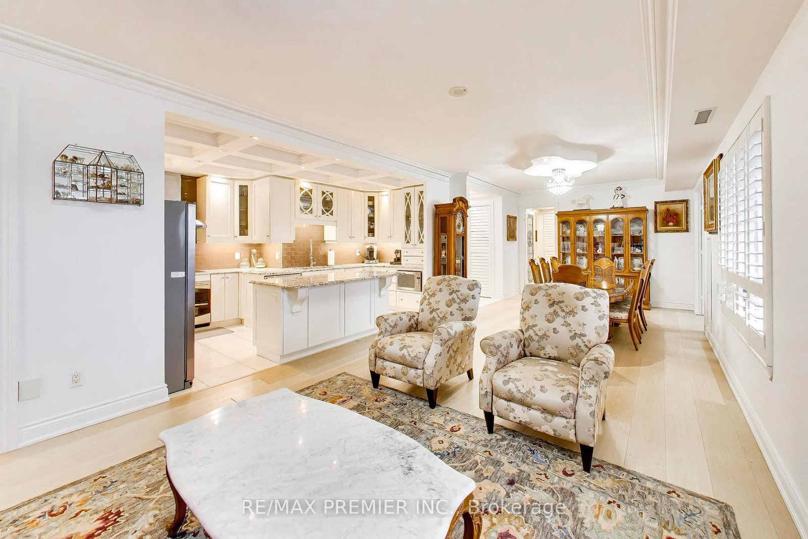 9245 Jane Street, Unit 1106 - Photo 12