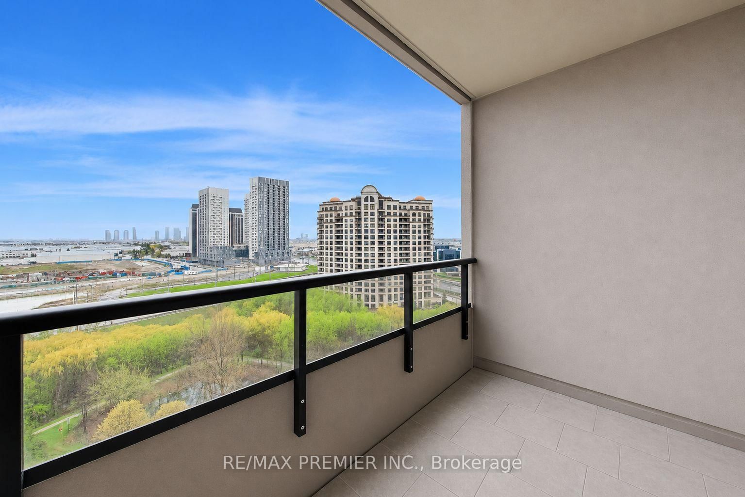 9245 Jane Street, Unit 1106 - Photo 27