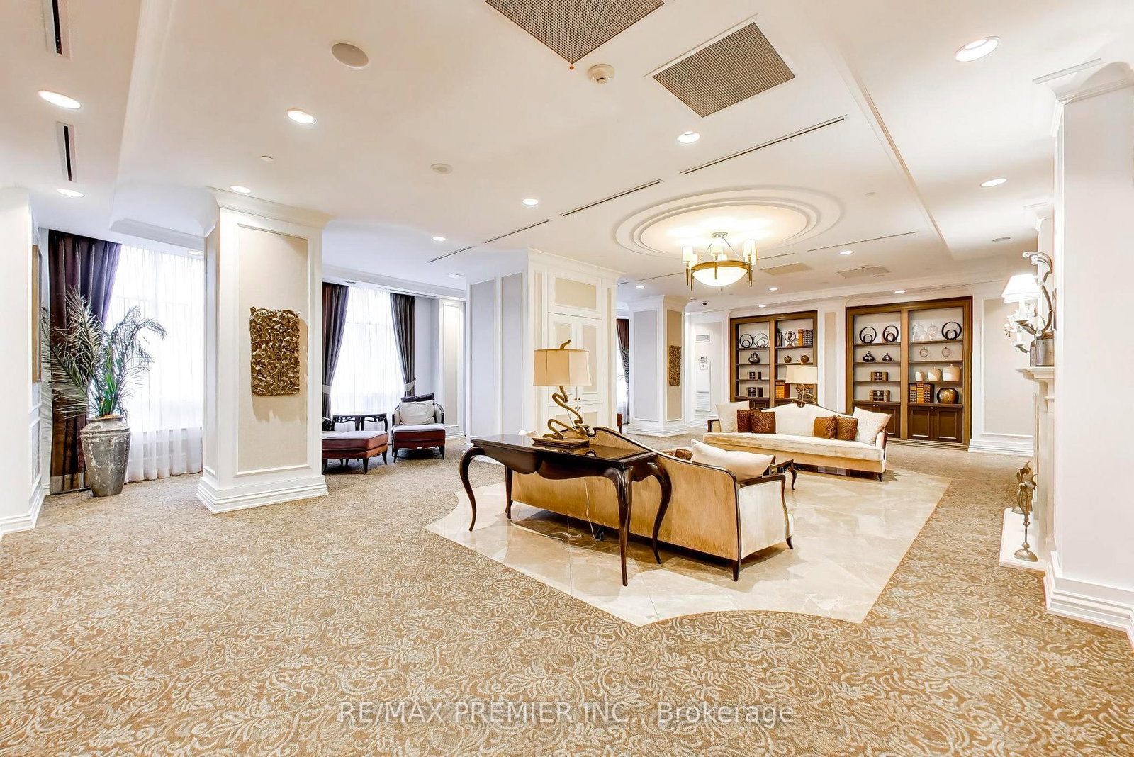 9245 Jane Street, Unit 1106 - Photo 41