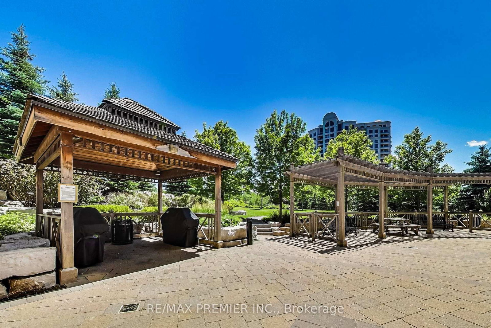 9245 Jane Street, Unit 1106 - Photo 45