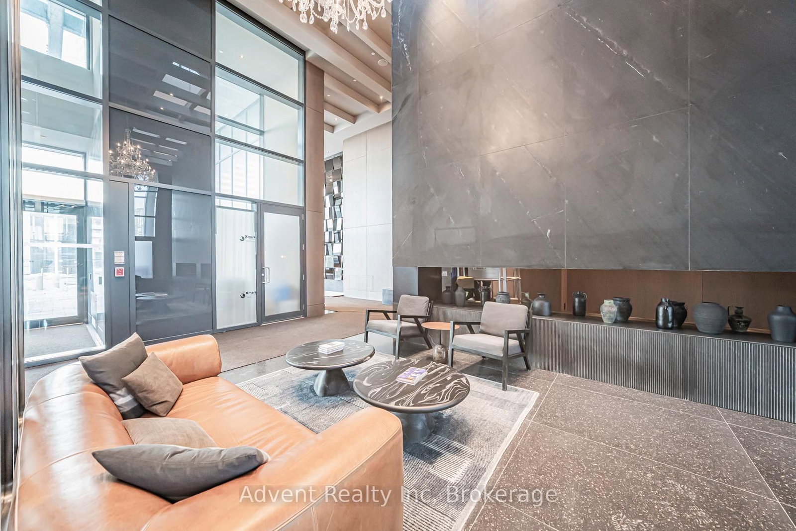 8 Interchange Way, Unit 5512 - Photo 31