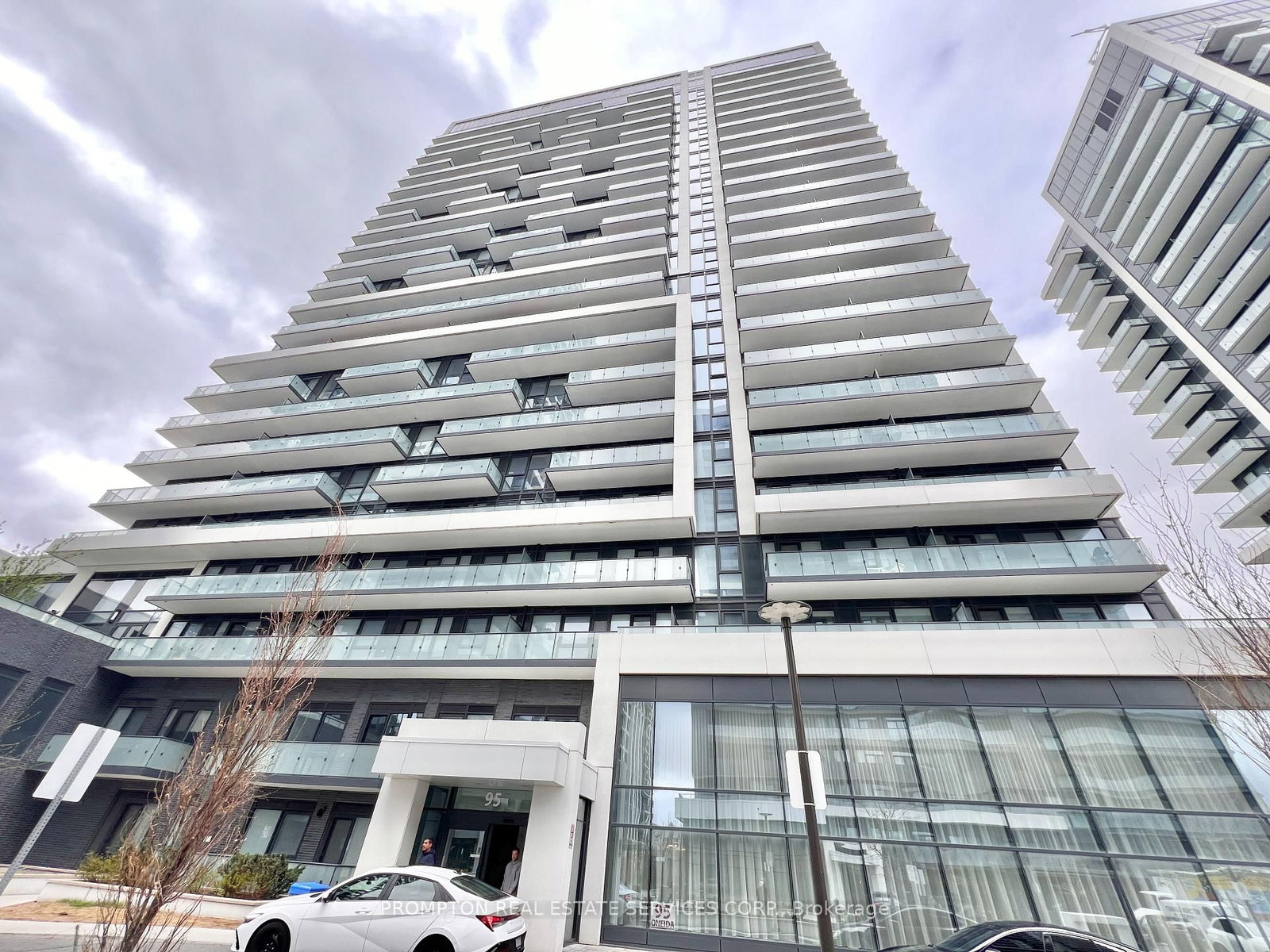 95 Oneida Crescent, Unit 1208