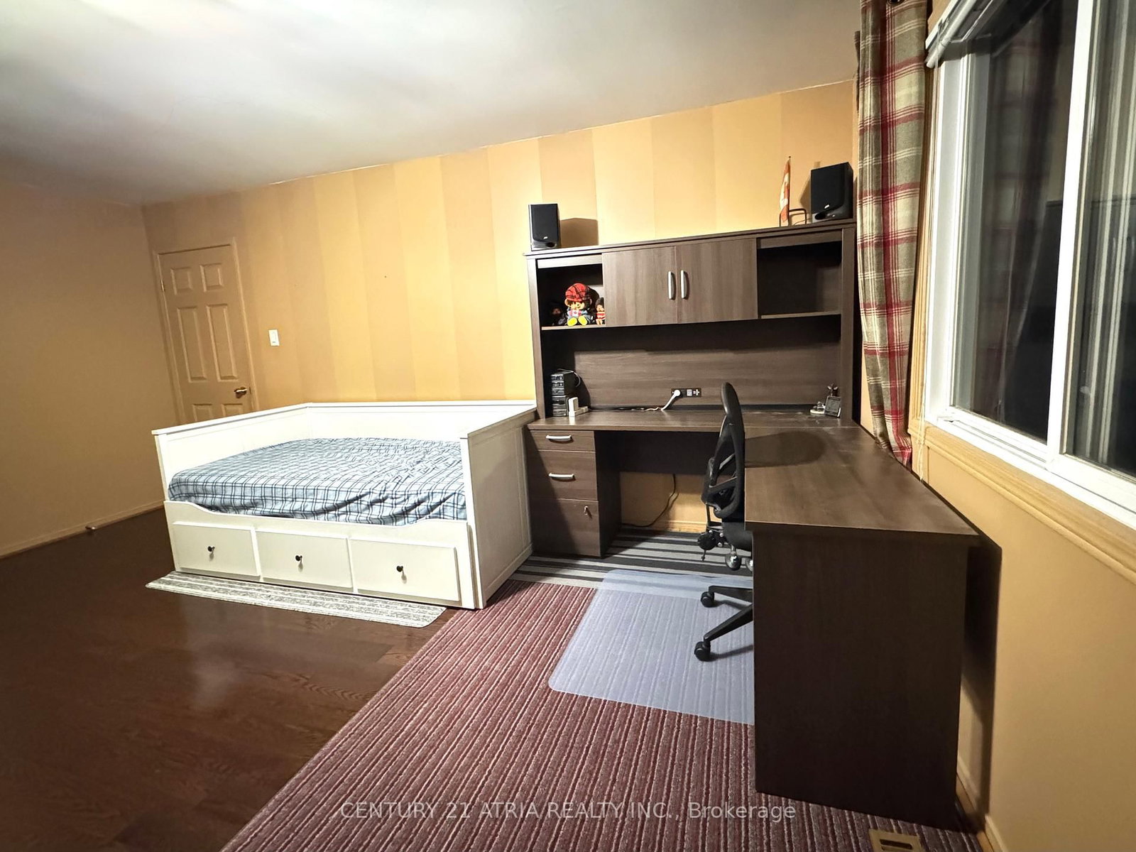 15 Timpson Drive • Aurora, ON photo 20
