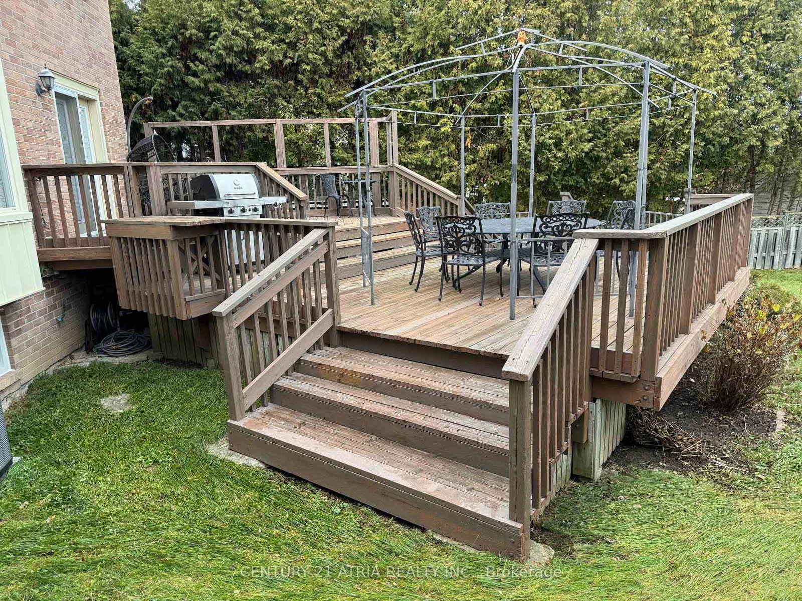 15 Timpson Drive • Aurora, ON photo 36
