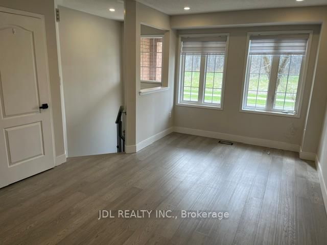 759 Cornell Rouge Boulevard