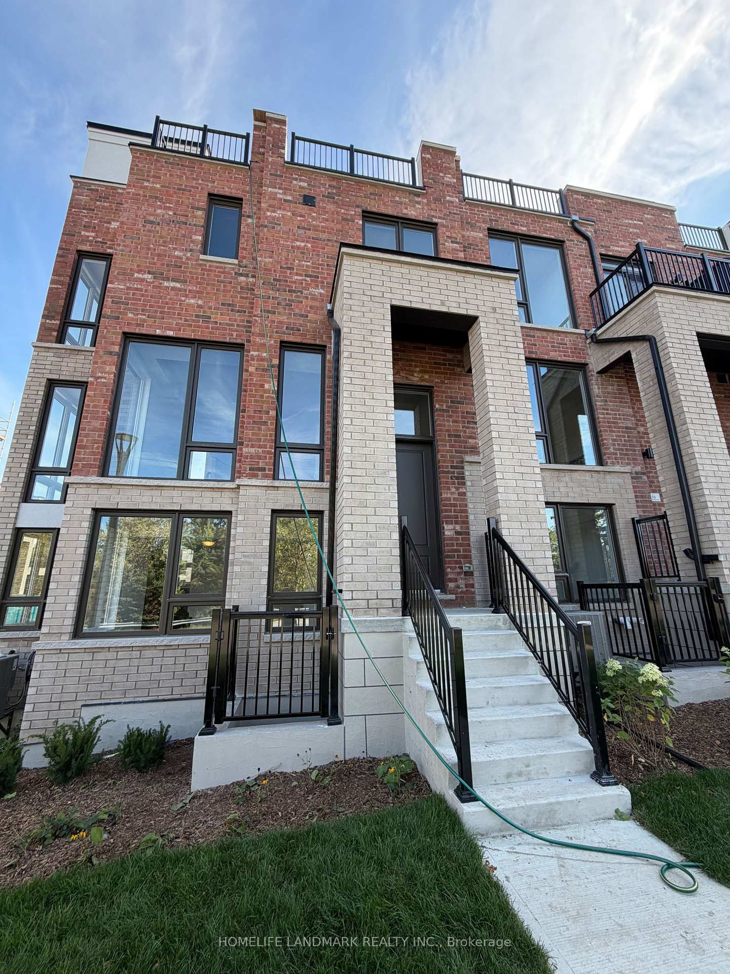 53 Jefferson Side Road • Richmond Hill, ON photo 15