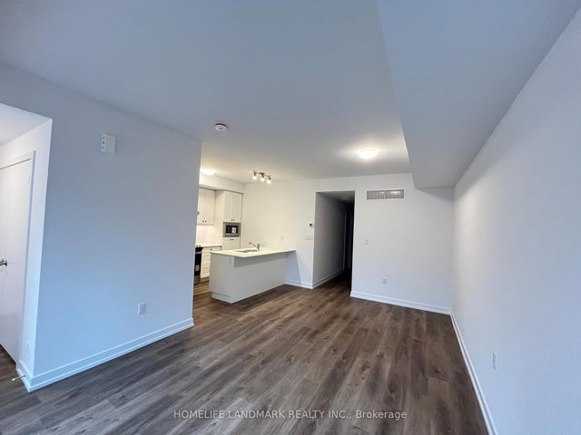 318 - 5 Bancroft Lane N