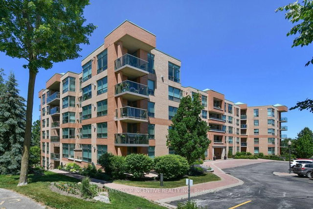 502 - 4 Briar Hill Heights