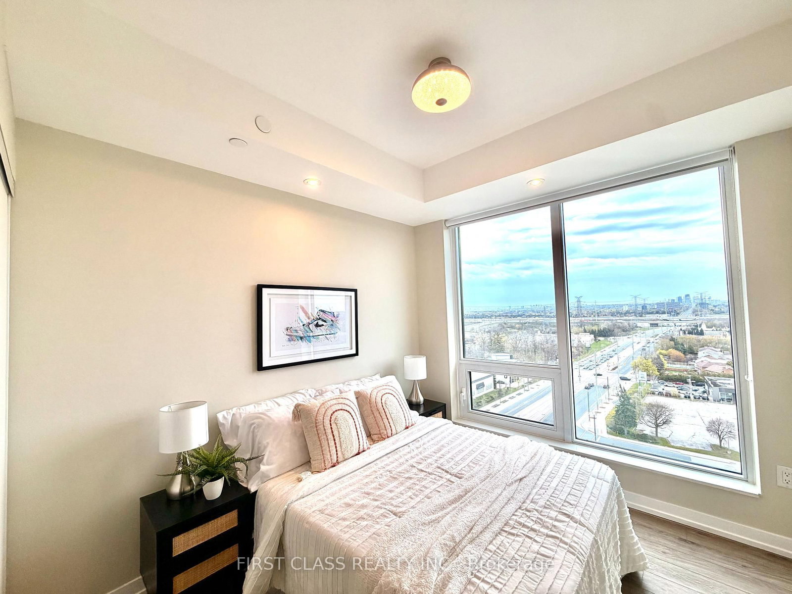 8868 Yonge Street, Unit 1508 - Photo 10
