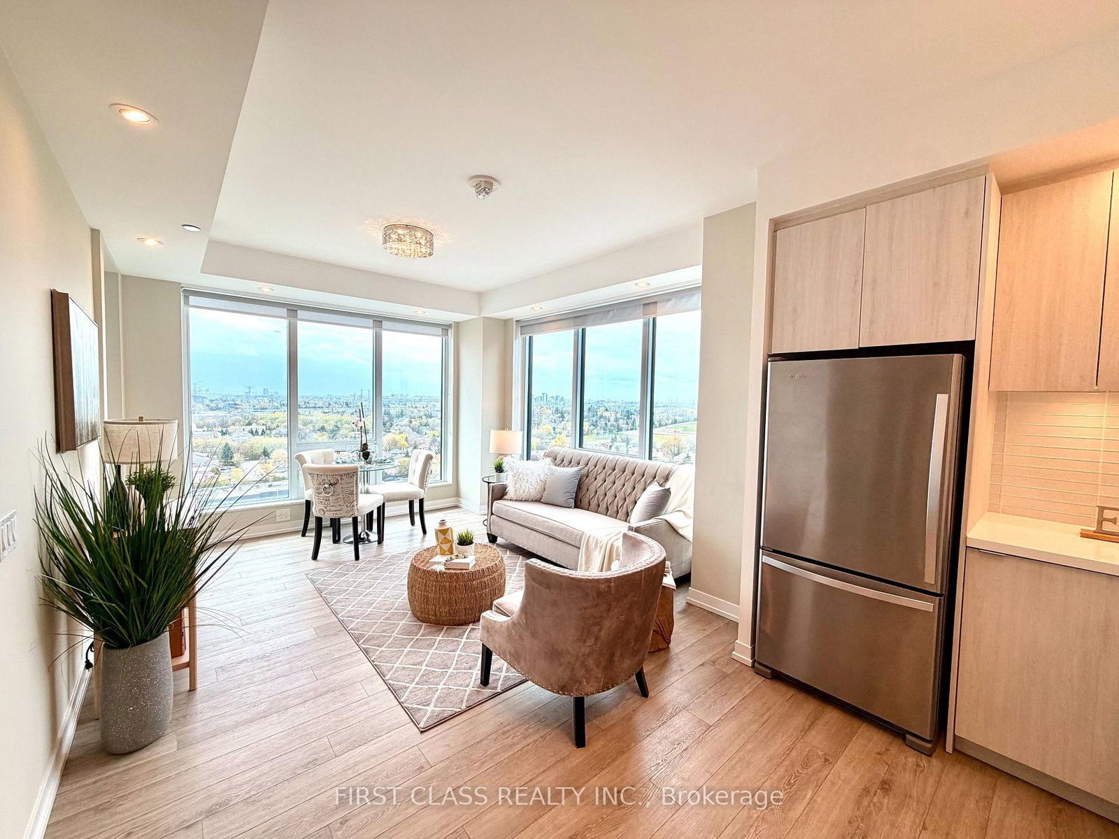 8868 Yonge Street, Unit 1508 - Photo 2