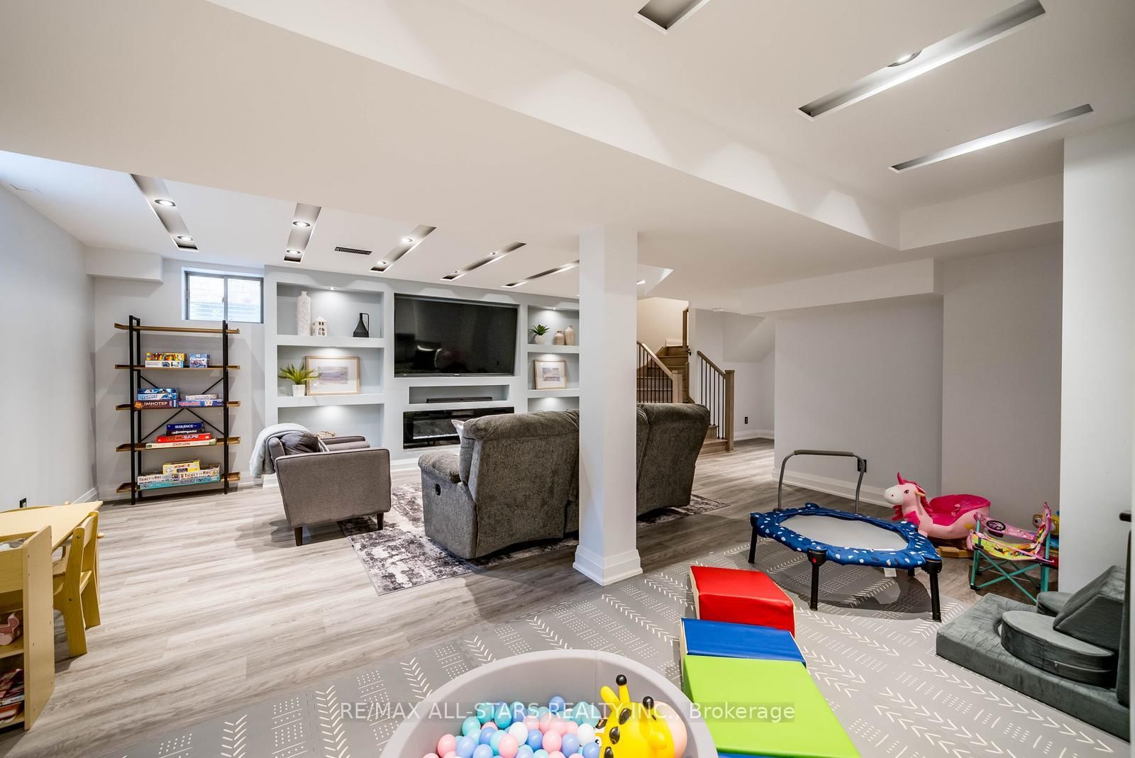 343 Busato Drive - Photo 35