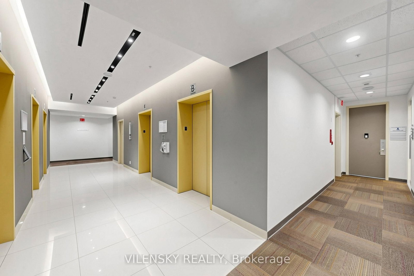 7191 Yonge Street, Unit 911 - Photo 3