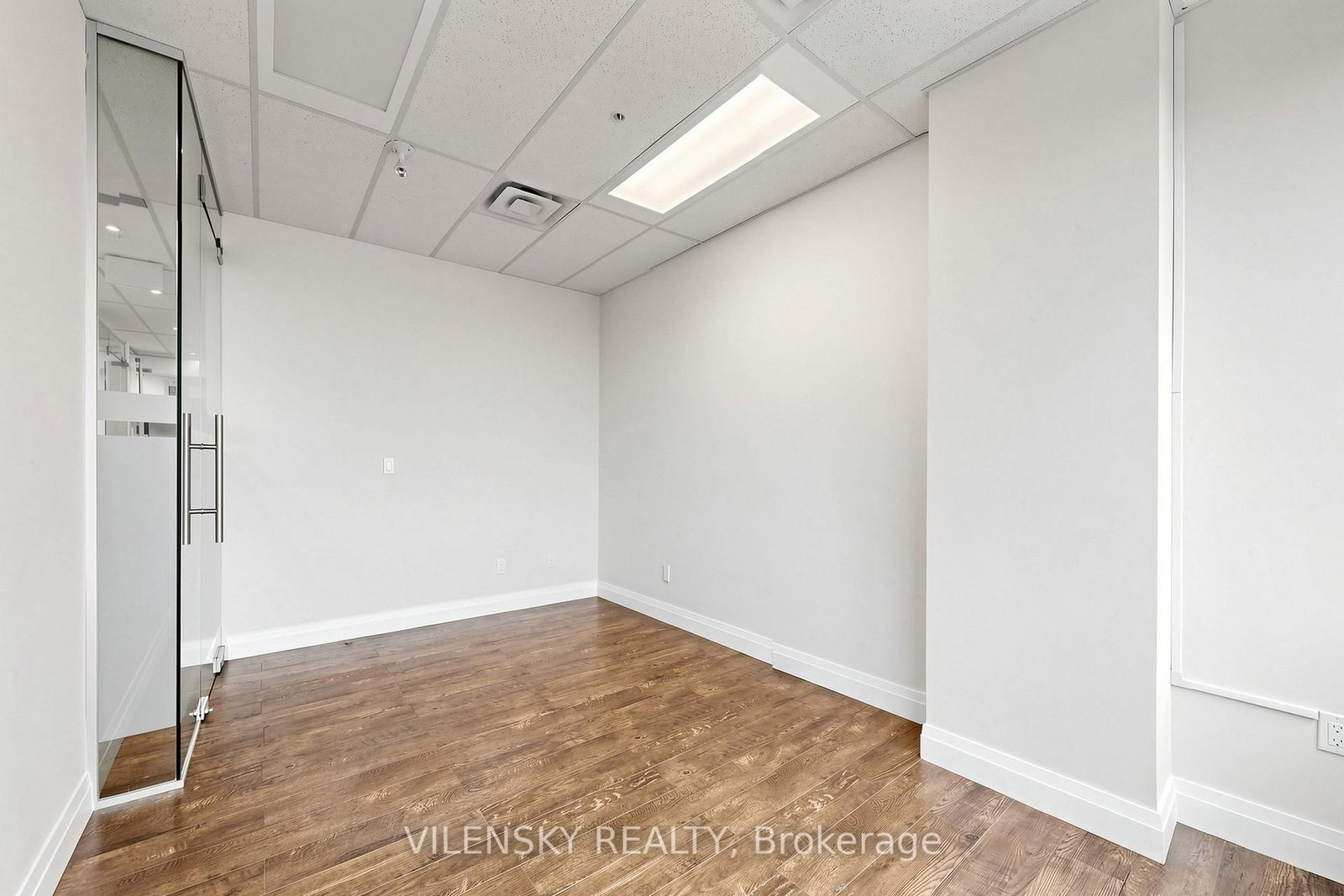 7191 Yonge Street, Unit 911 - Photo 7