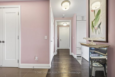 Unit 306 — 9 Stollery Pond Crescent — more photos