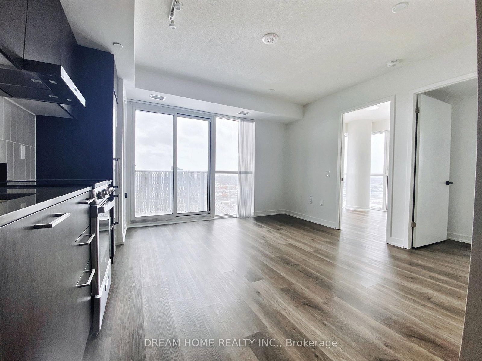 195 Commerce Street, Unit 2711 - Photo 4