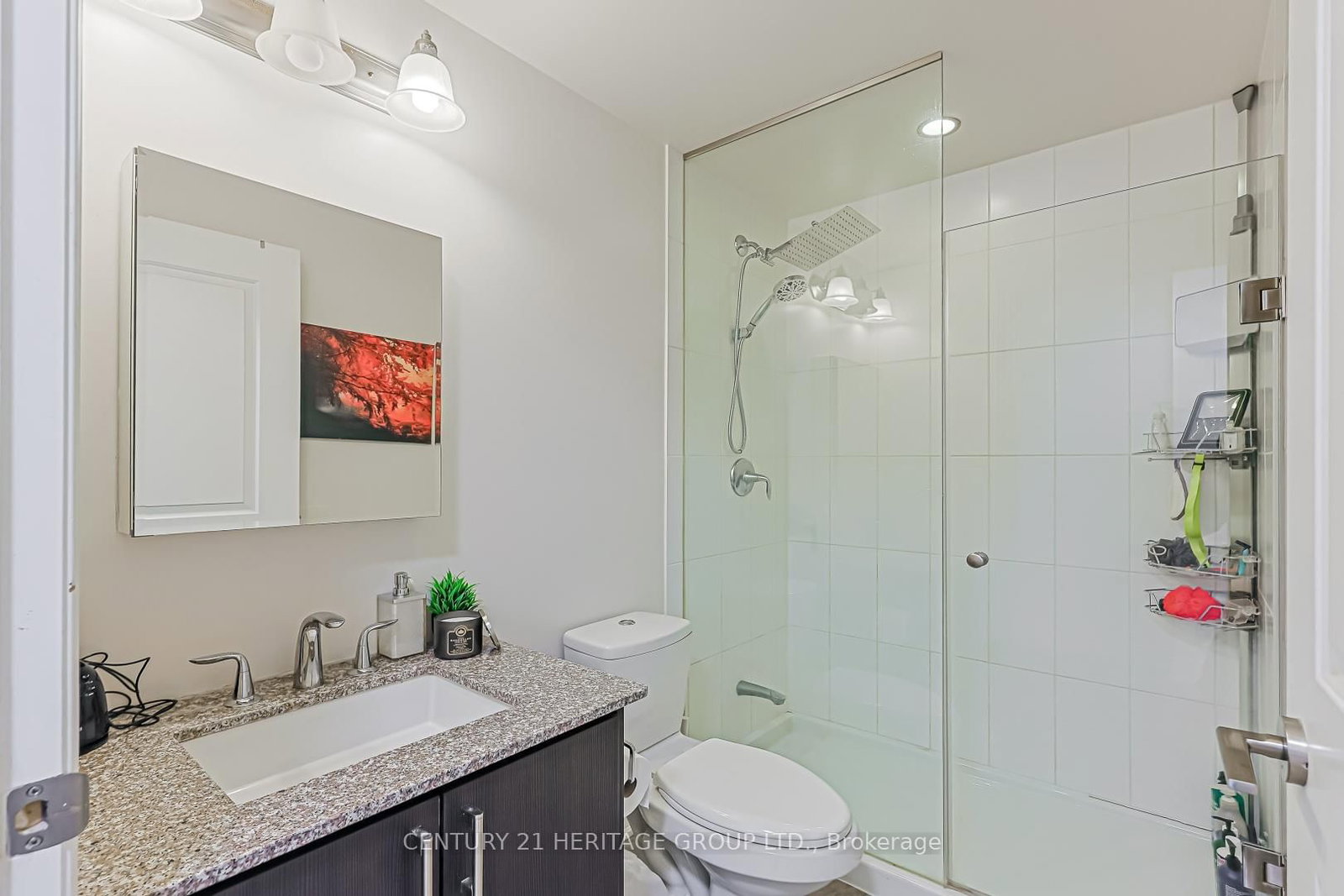 9090 Yonge Street, Unit 1002 - Photo 11