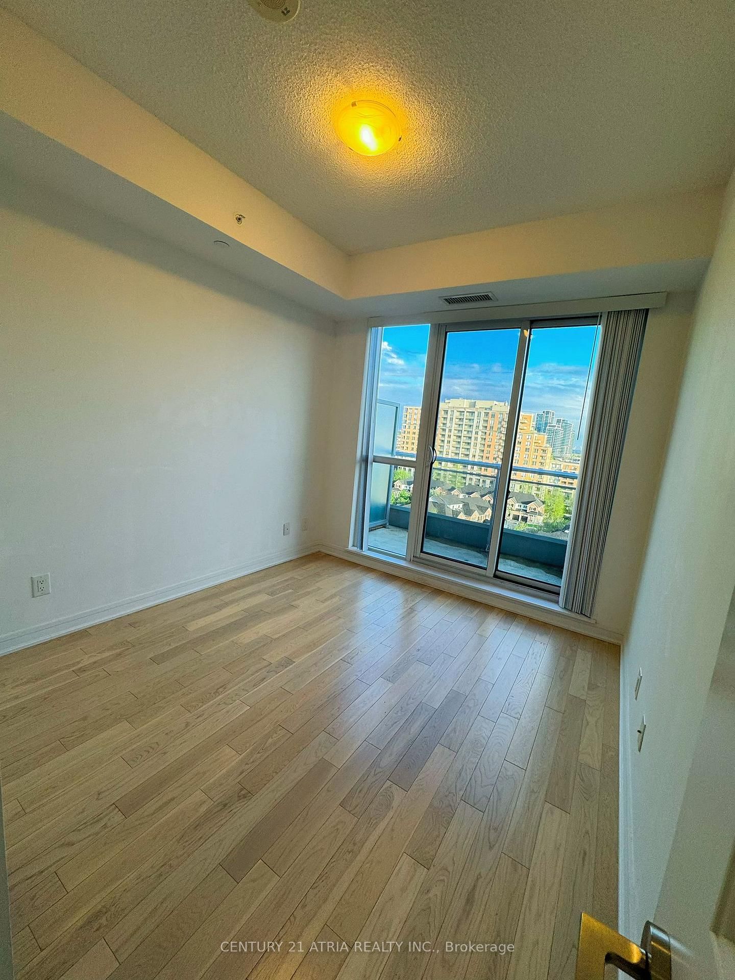 9199 Yonge Street SE, Unit 903SE - Photo 8