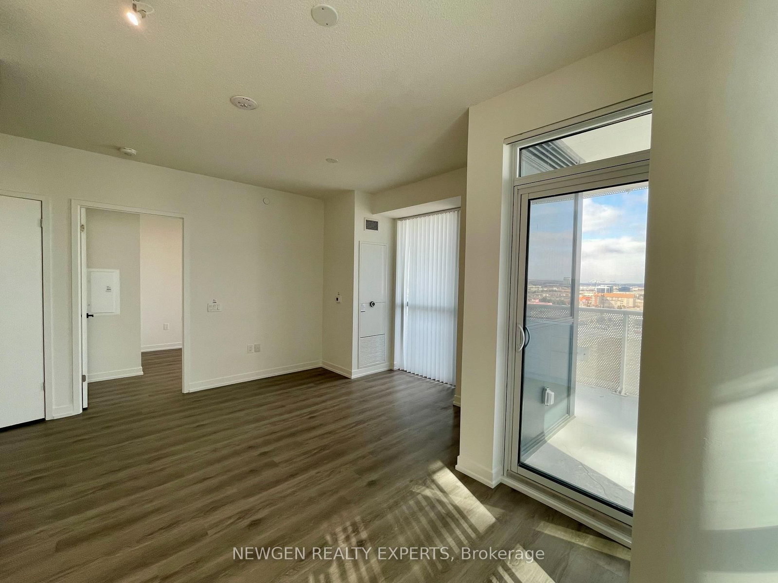 225 Commerce Street, Unit 1512 - Photo 12