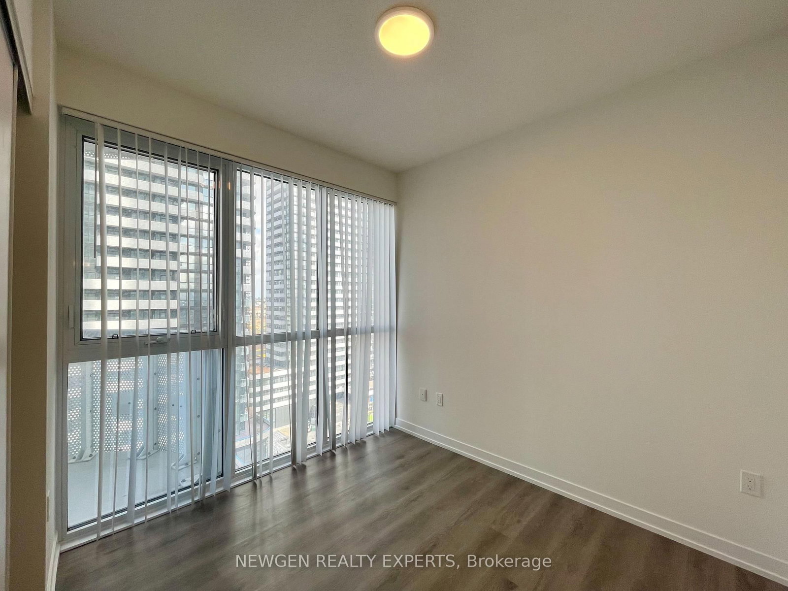 225 Commerce Street, Unit 1512 - Photo 23