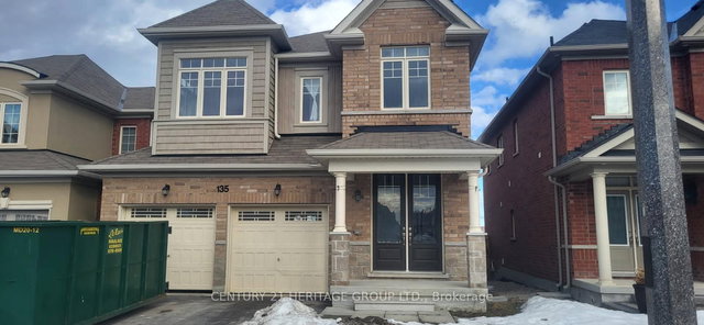 135 Robert Wilson Crescent
