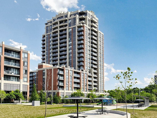 721 - 18 Uptown Drive
