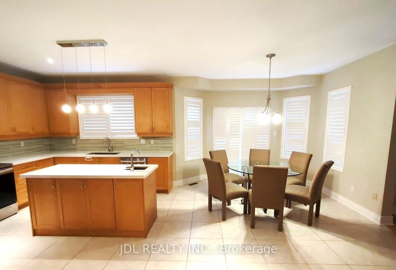 6 Odessa Crescent - Photo 5