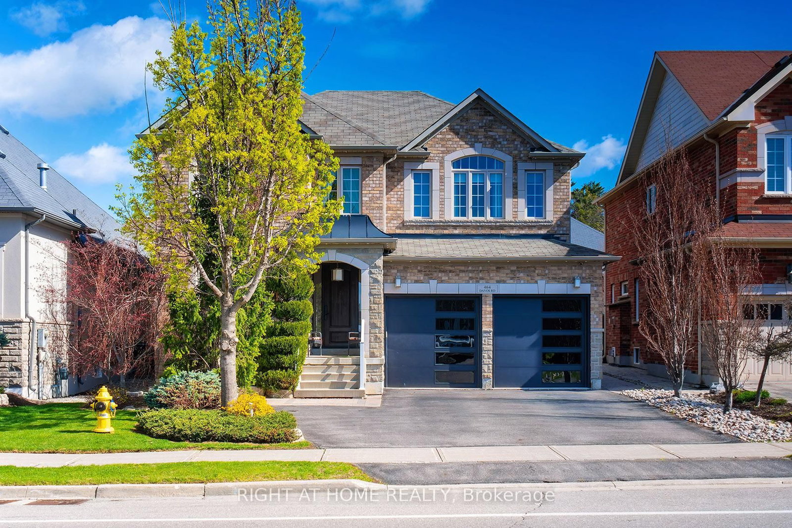 464 Davos Road - Photo 3