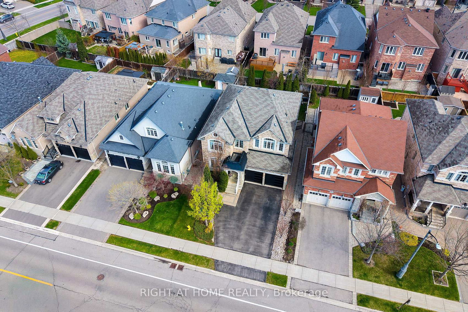464 Davos Road - Photo 5