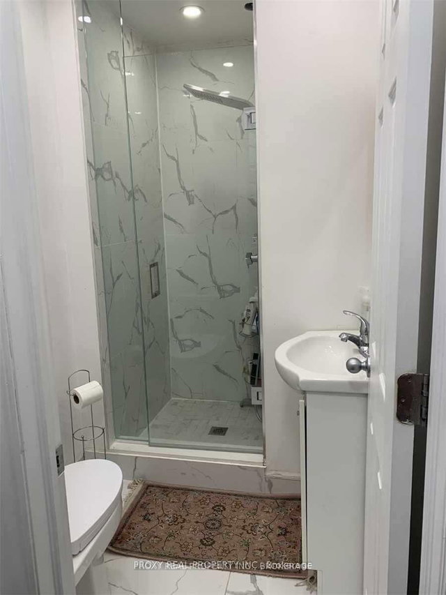 211 Weldrick Road W