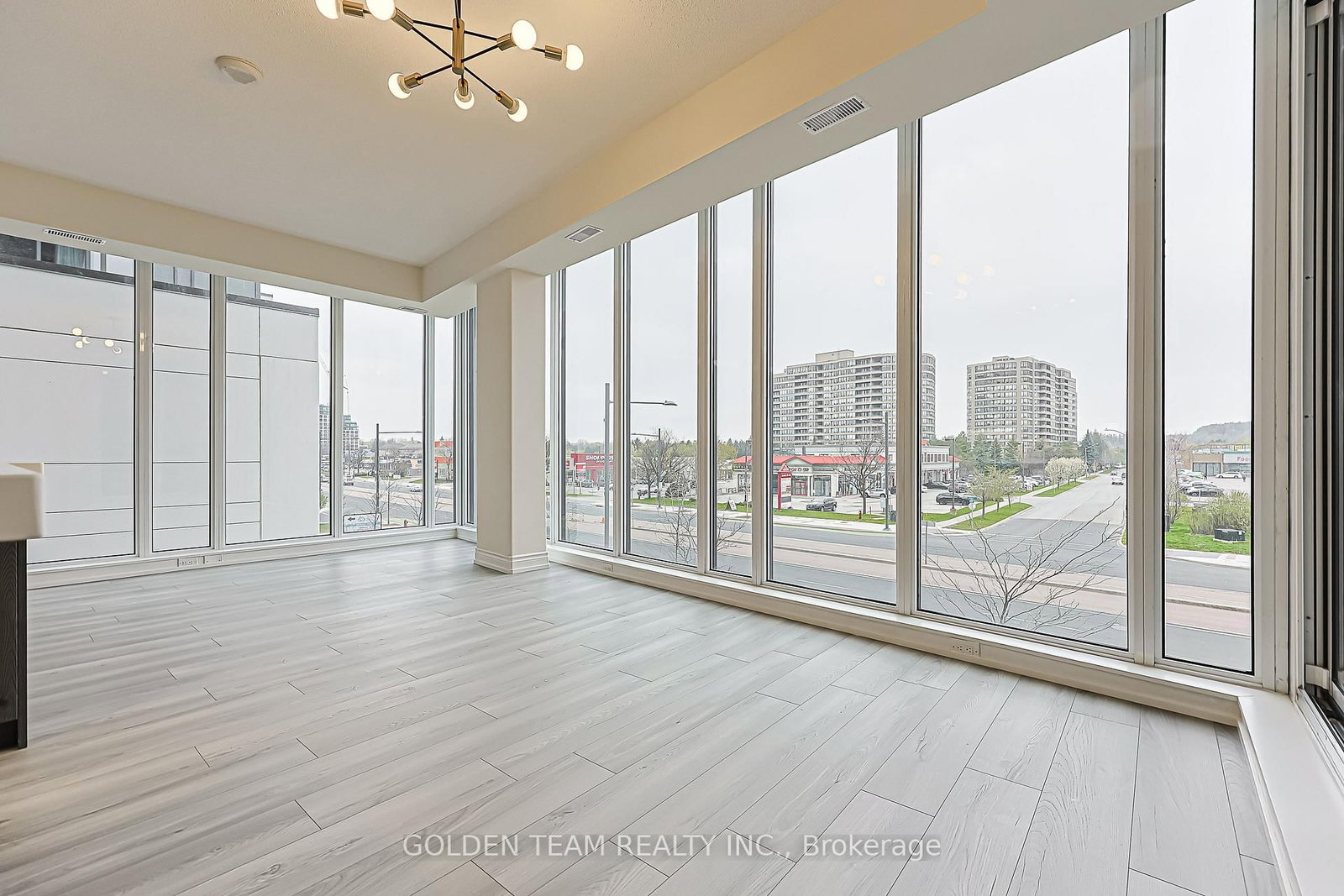 9600 Yonge Street, Unit 218B - Photo 17