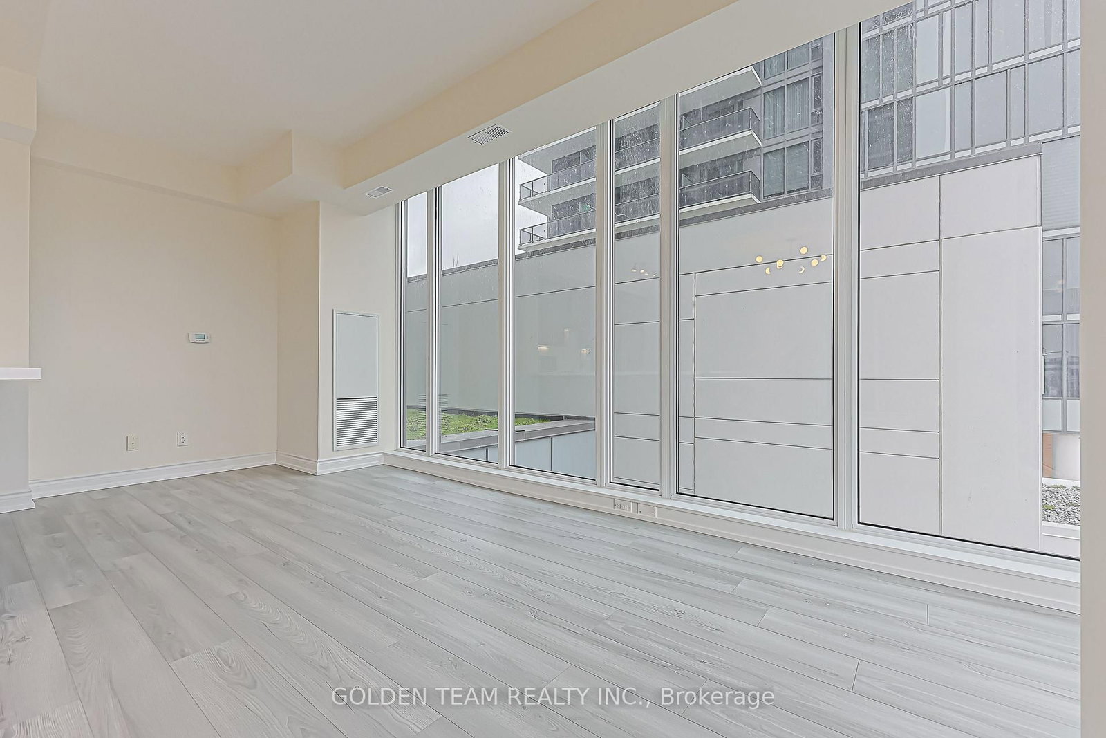 9600 Yonge Street, Unit 218B - Photo 18
