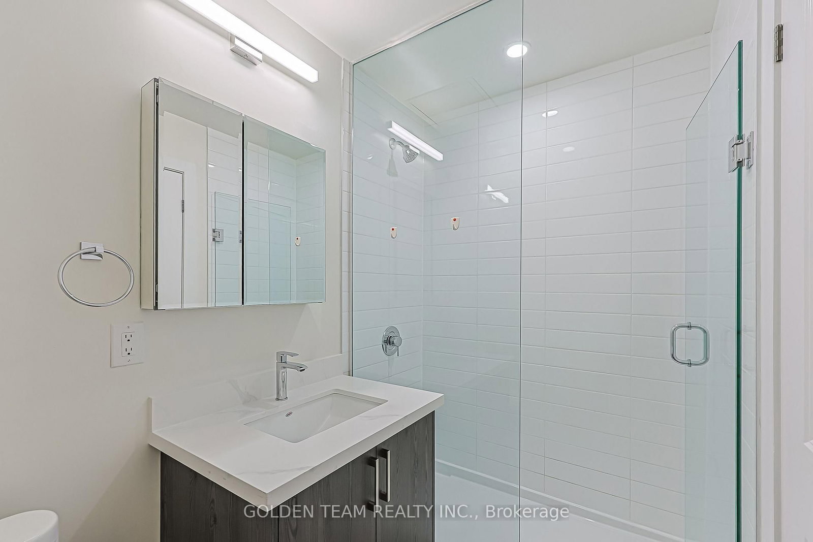 9600 Yonge Street, Unit 218B - Photo 25