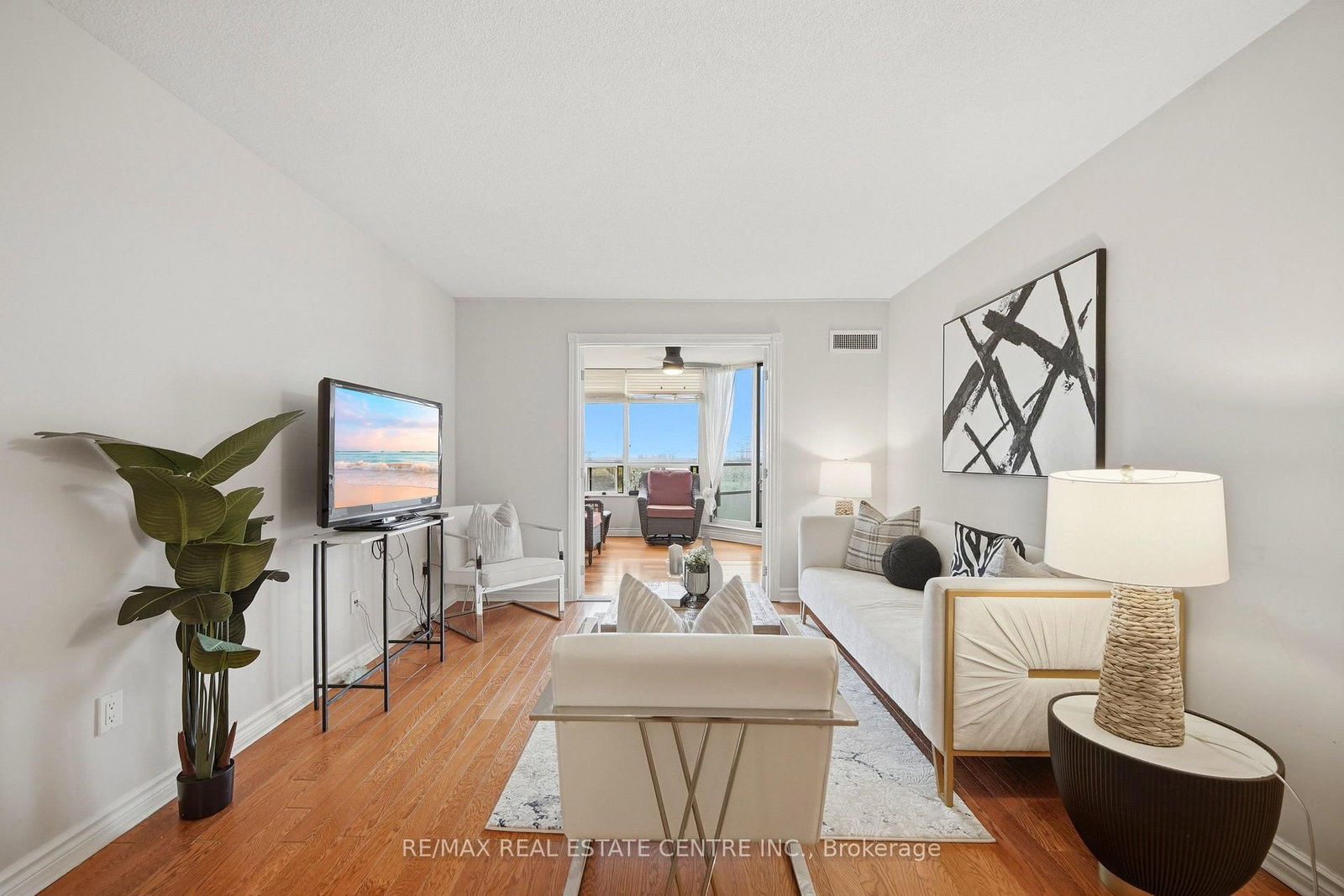 8501 Bayview Avenue, Unit 1414 - Photo 11