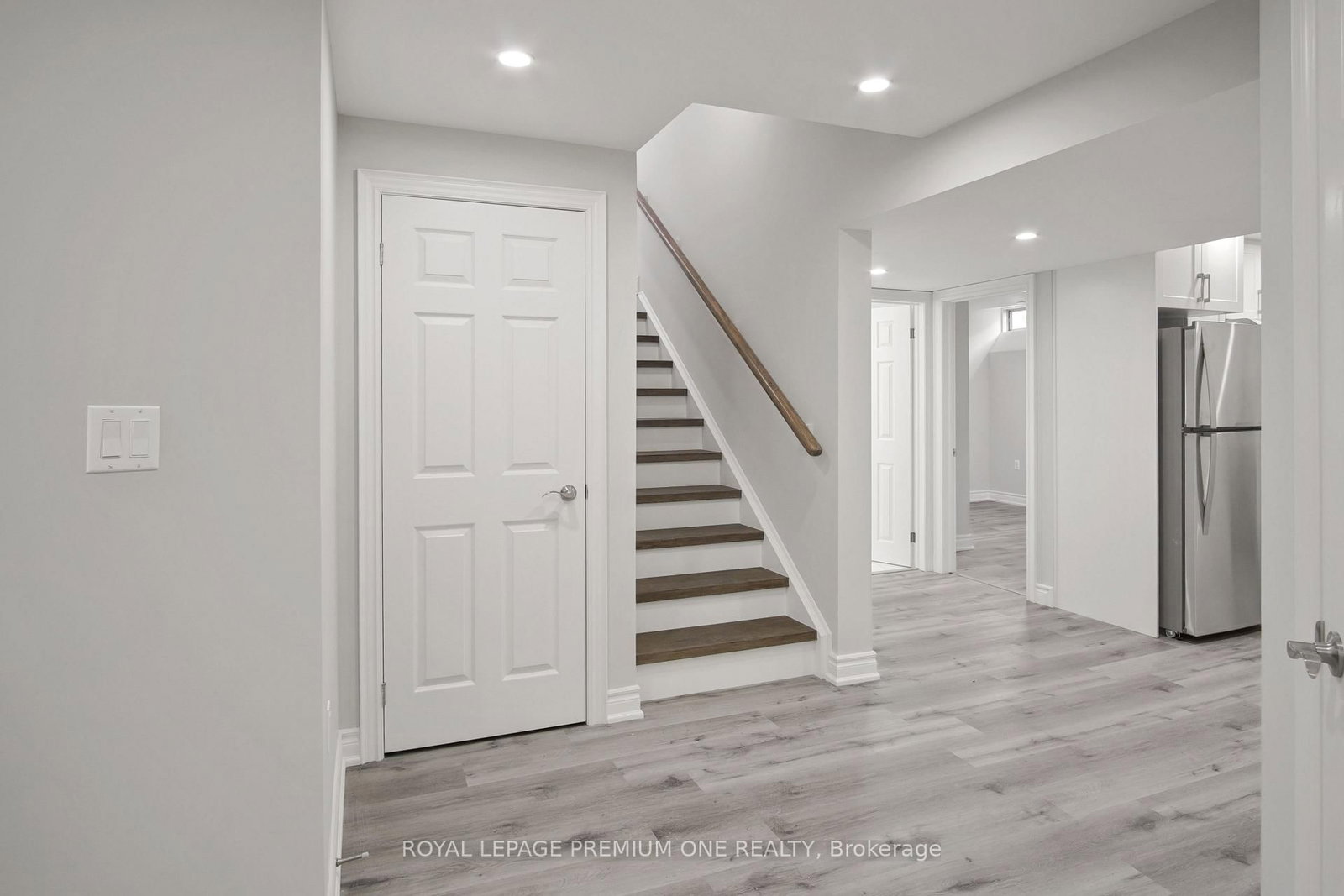 76 Birkett Way, Unit Bsmt - Photo 3