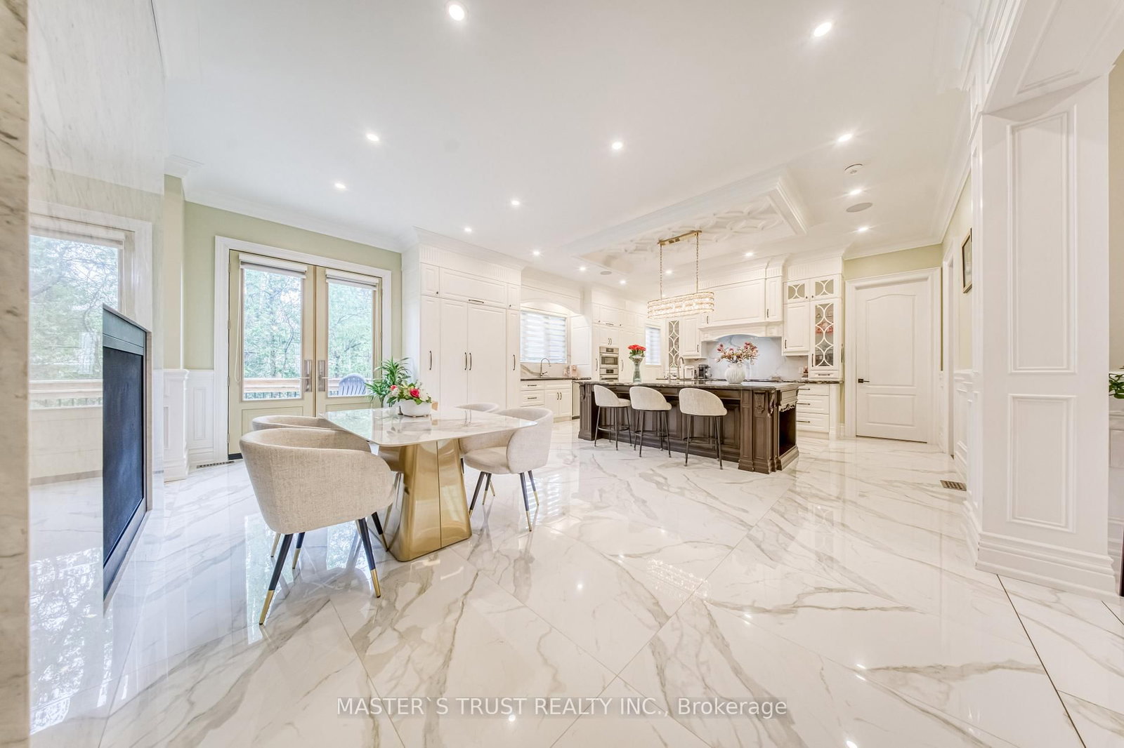 7 Trumpour Court • Markham, ON photo 6