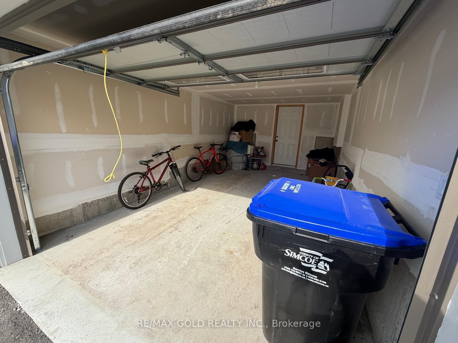 31 Lawrence D. Pridham Avenue - Photo 23