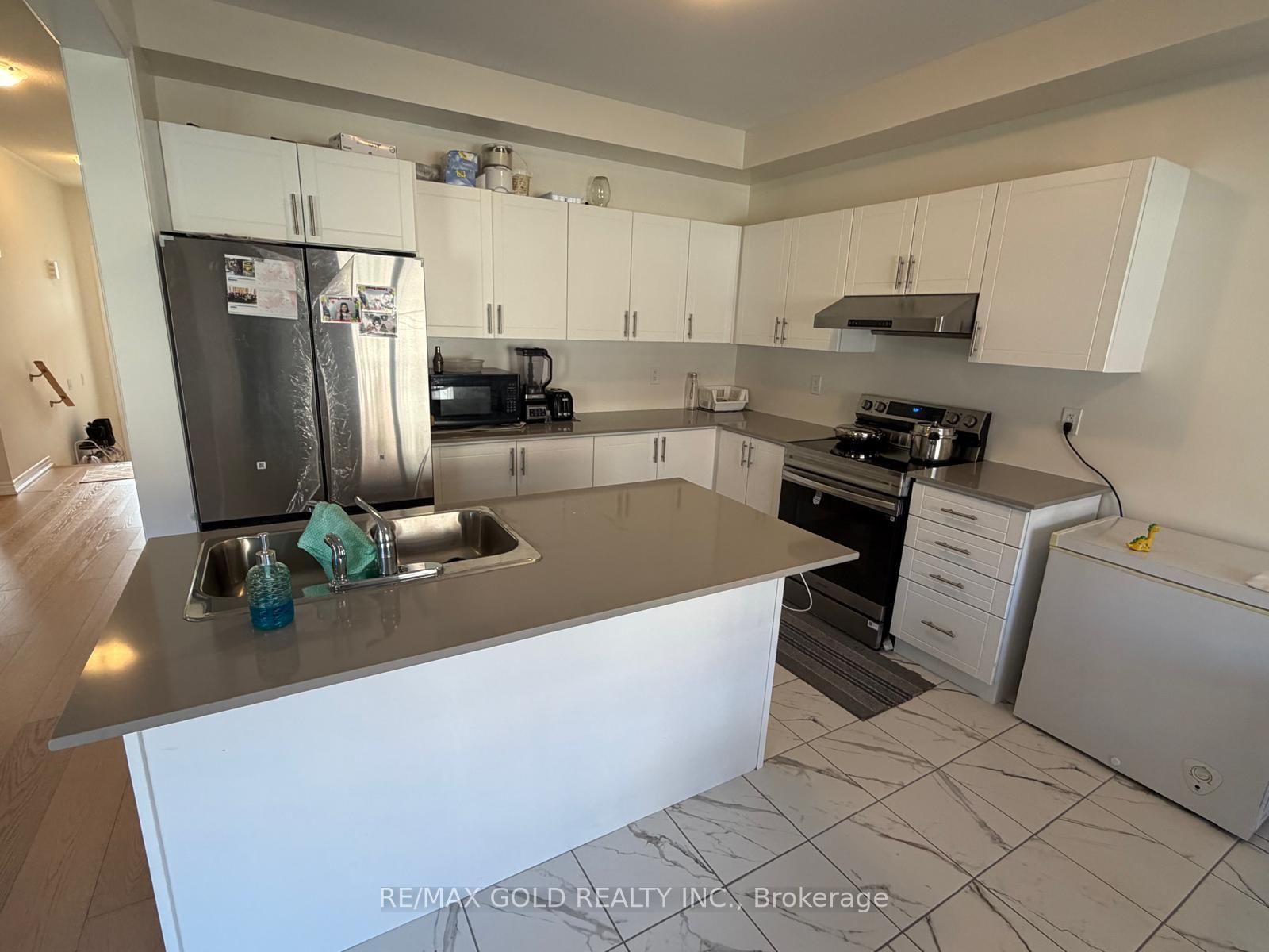 31 Lawrence D. Pridham Avenue - Photo 7