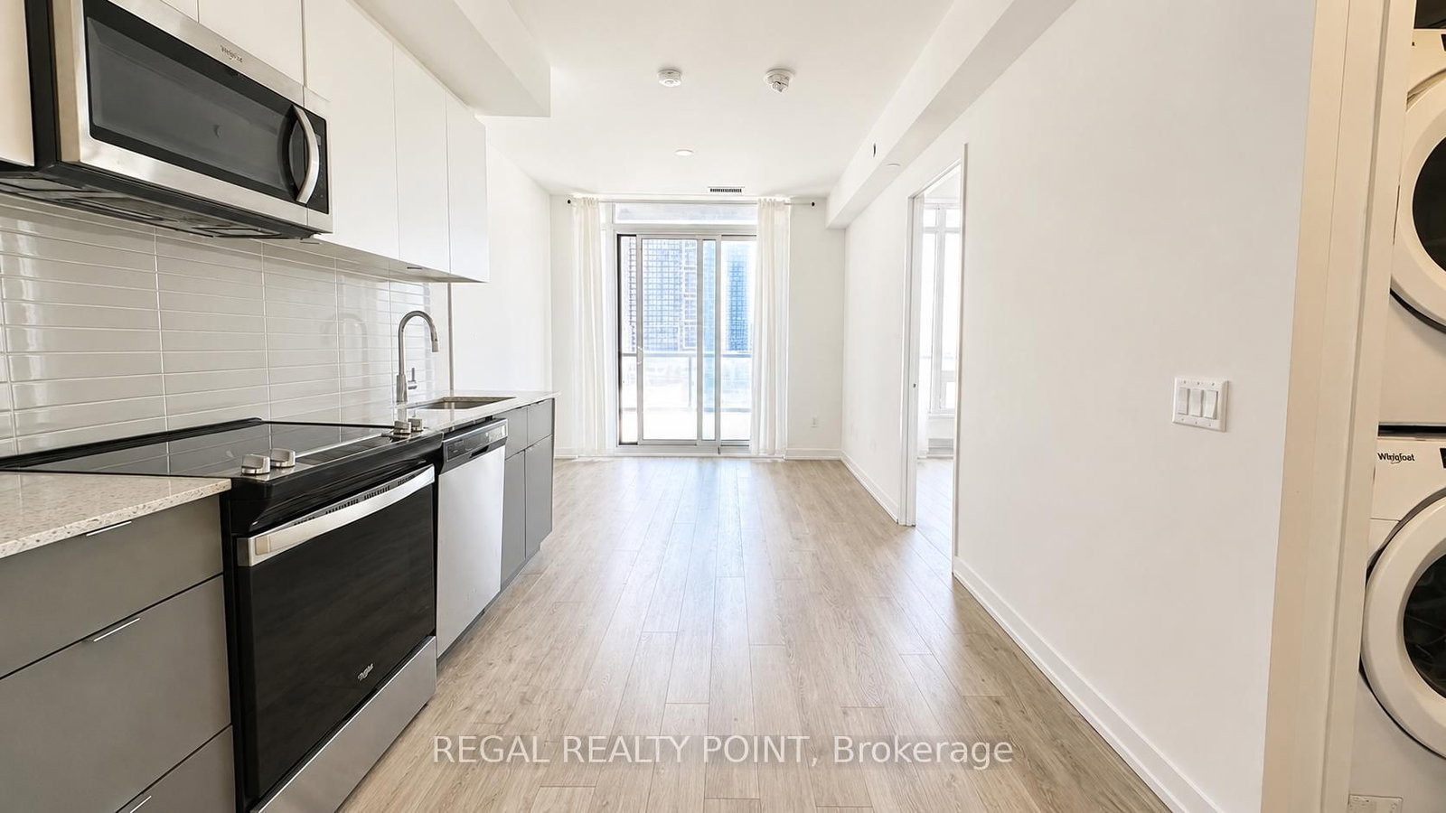 8868 Yonge Street, Unit 812E