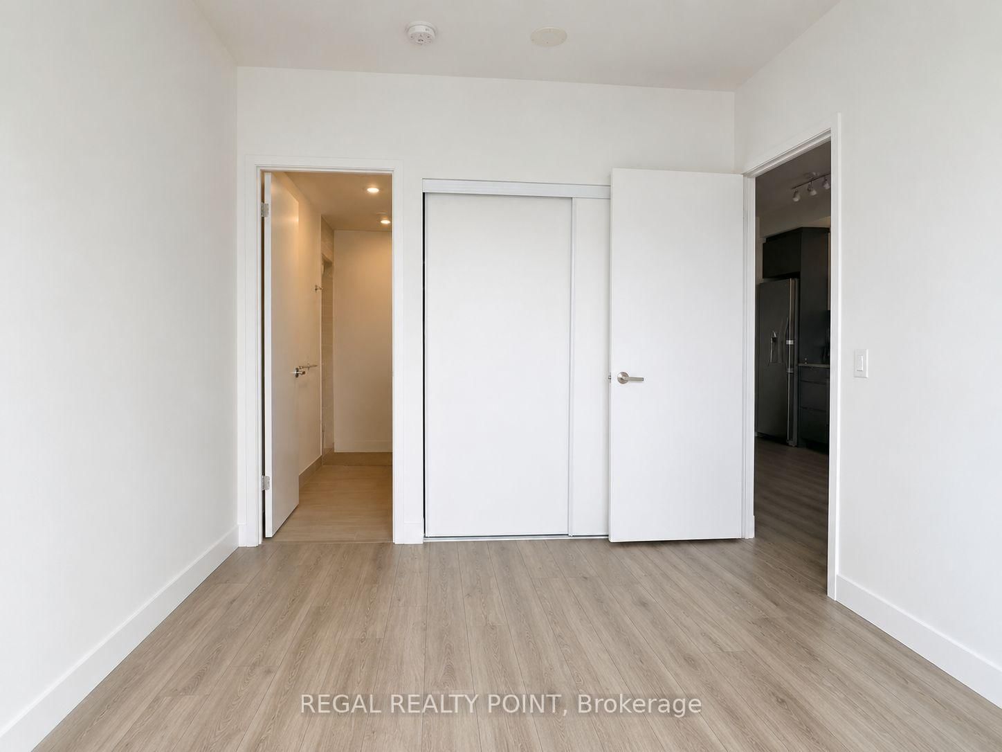 8868 Yonge Street, Unit 812E - Photo 6