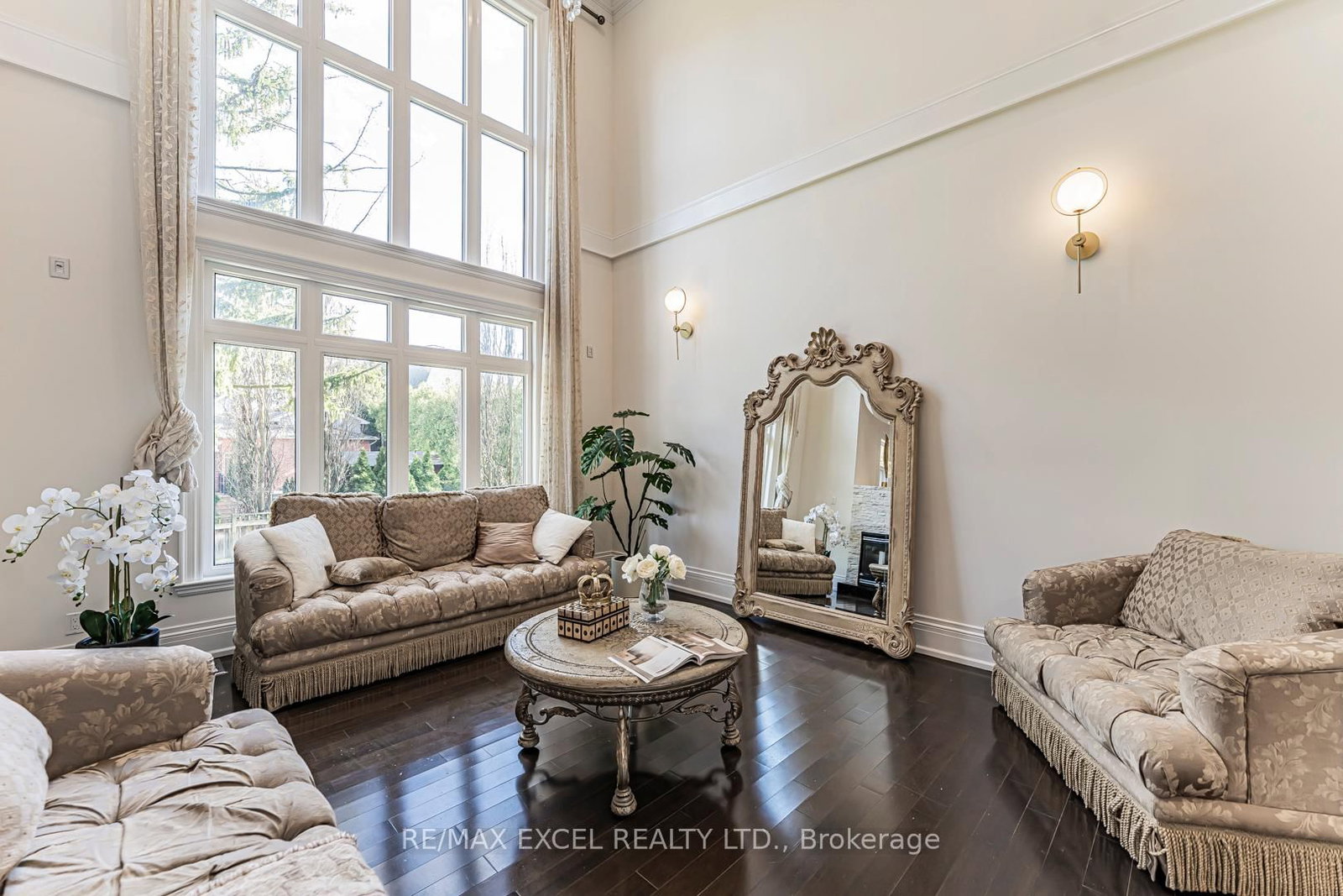 19 Addison Street • Richmond Hill, ON photo 11