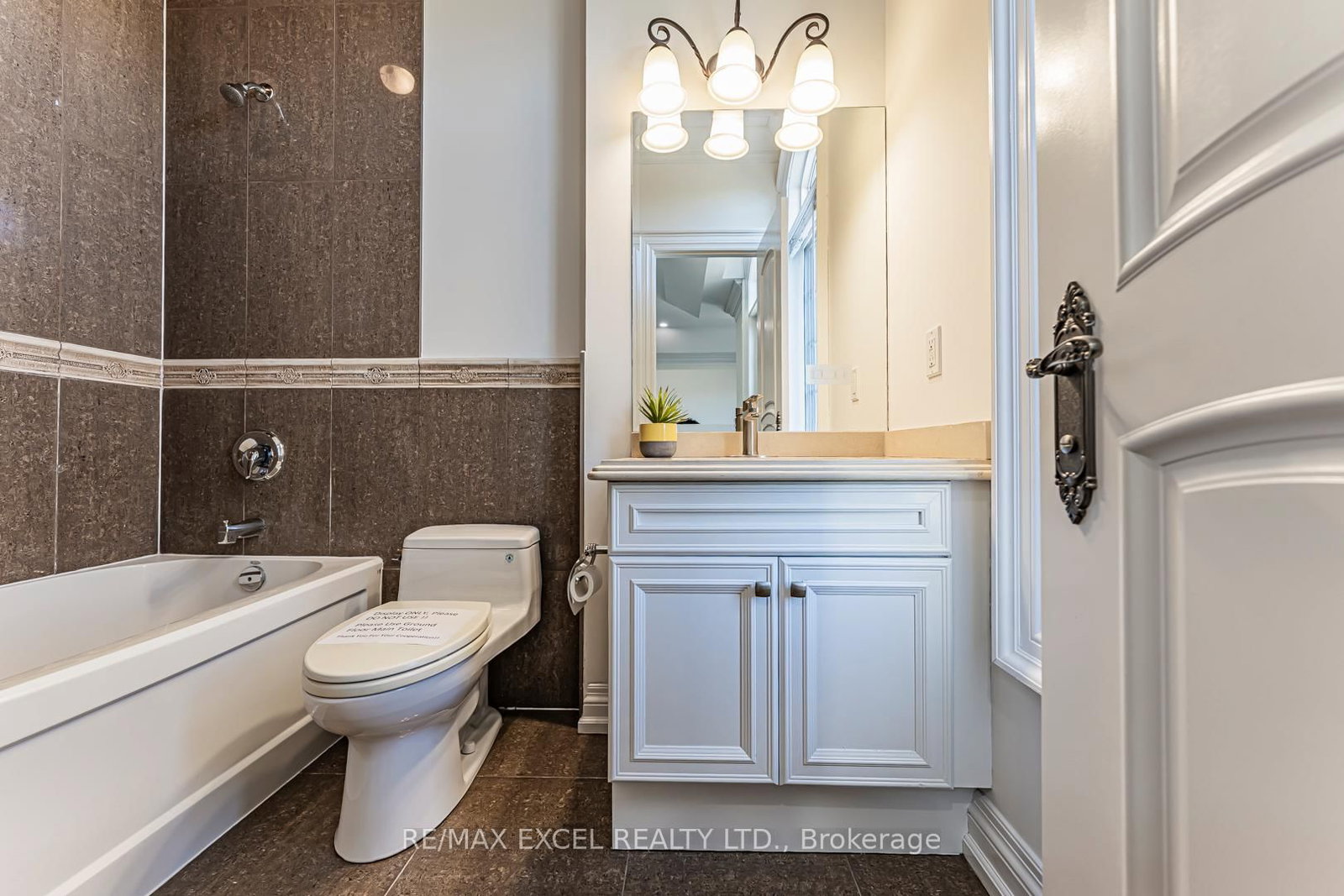 19 Addison Street • Richmond Hill, ON photo 22