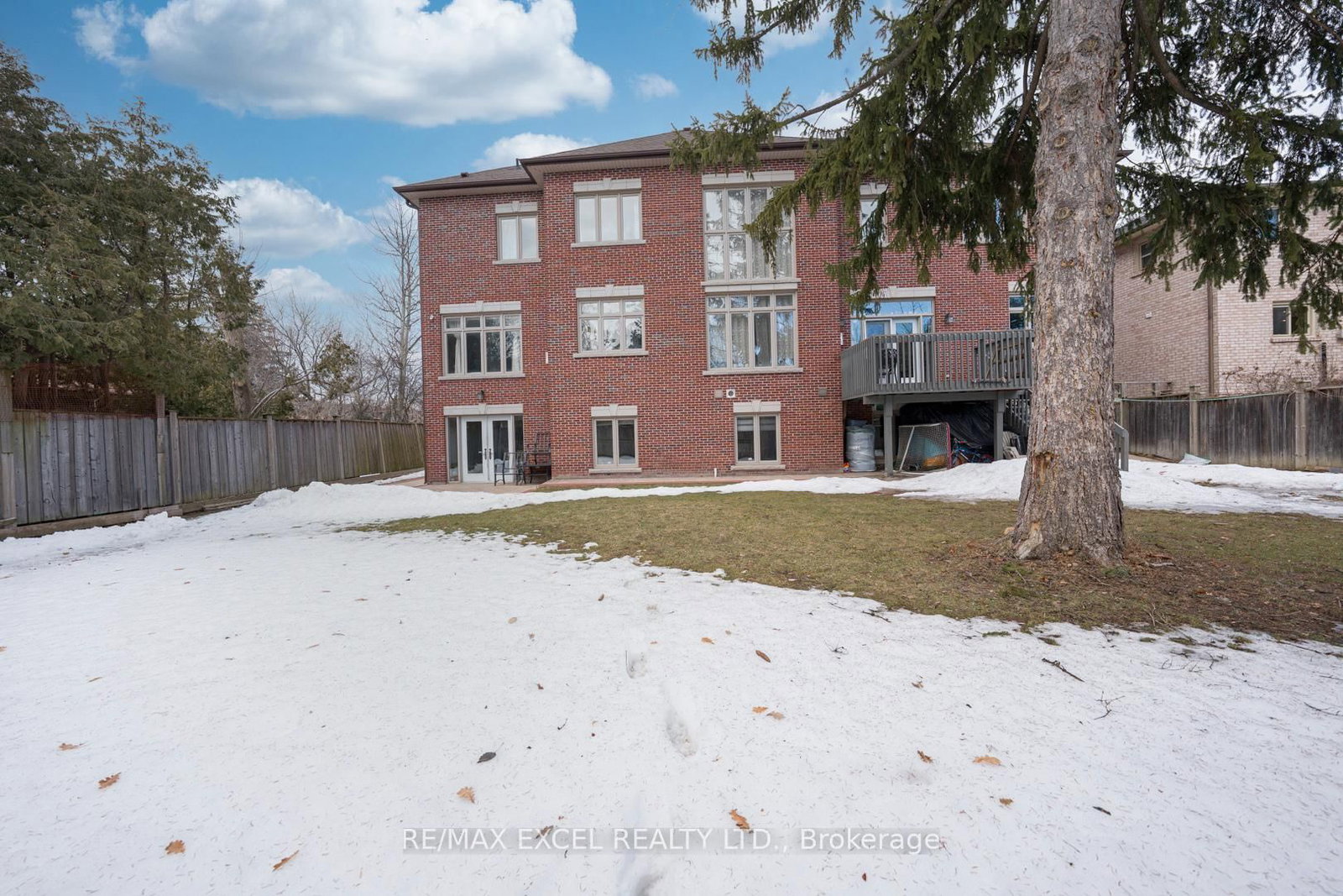19 Addison Street • Richmond Hill, ON photo 46