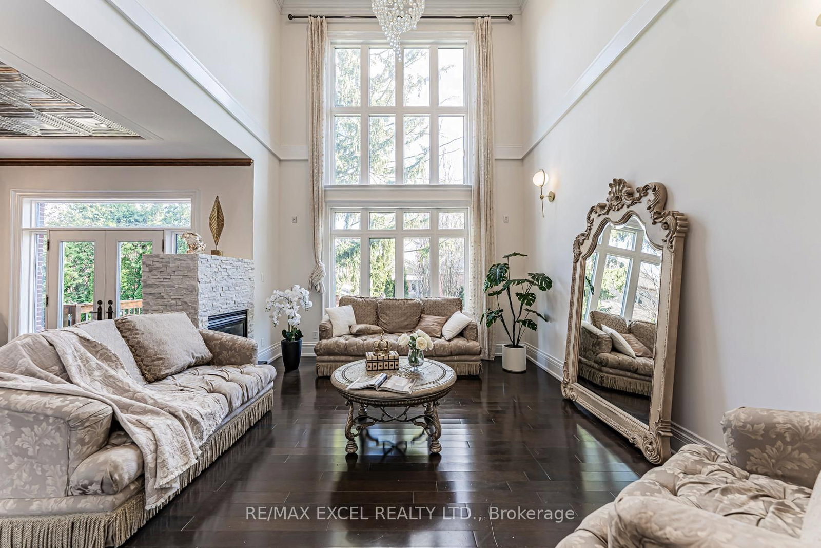 19 Addison Street • Richmond Hill, ON photo 9