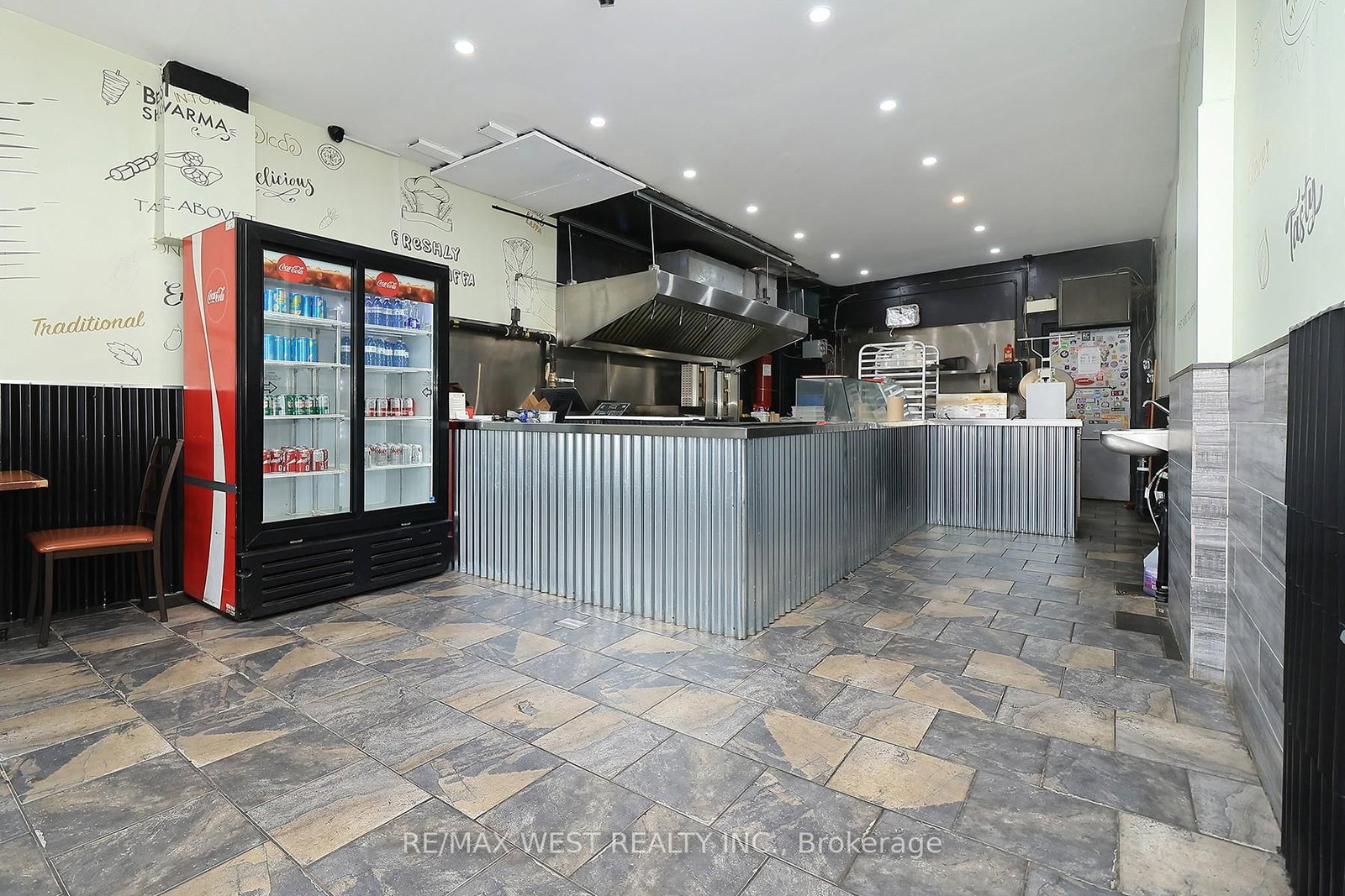 1118 Centre st Street, Unit 21 - Photo 23