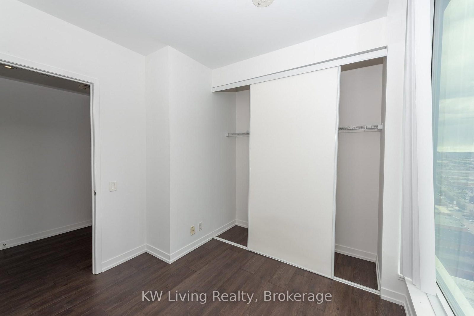 898 Portage Parkway, Unit 3302 - Photo 4