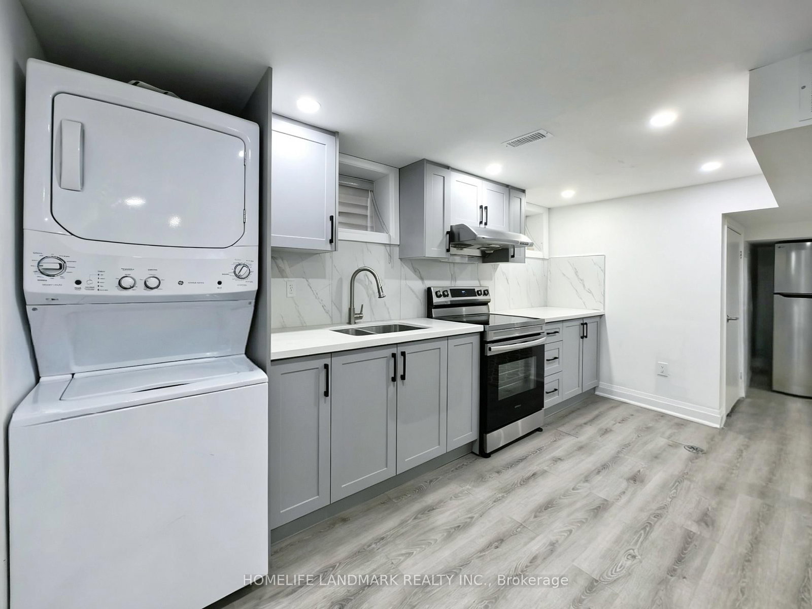 Lower - 181 Maple Avenue, Richmond Hill 4