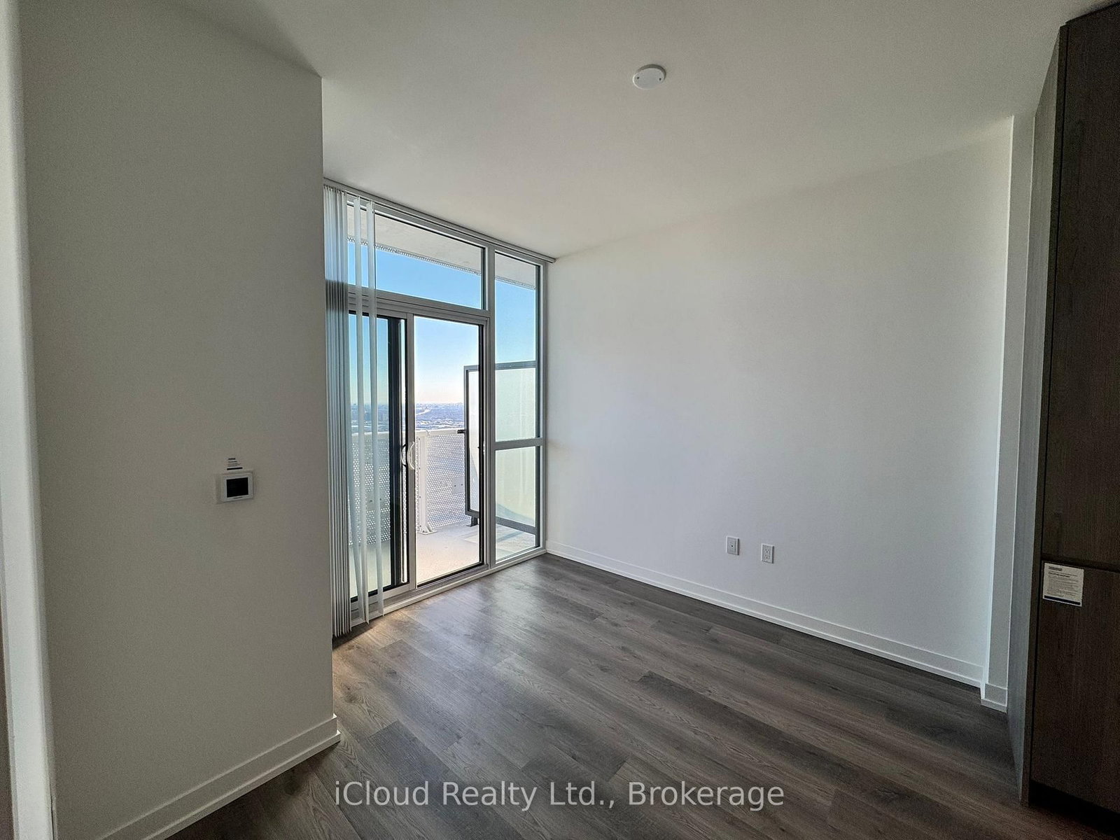 8 Interchange Way, Unit 6010 - Photo 10