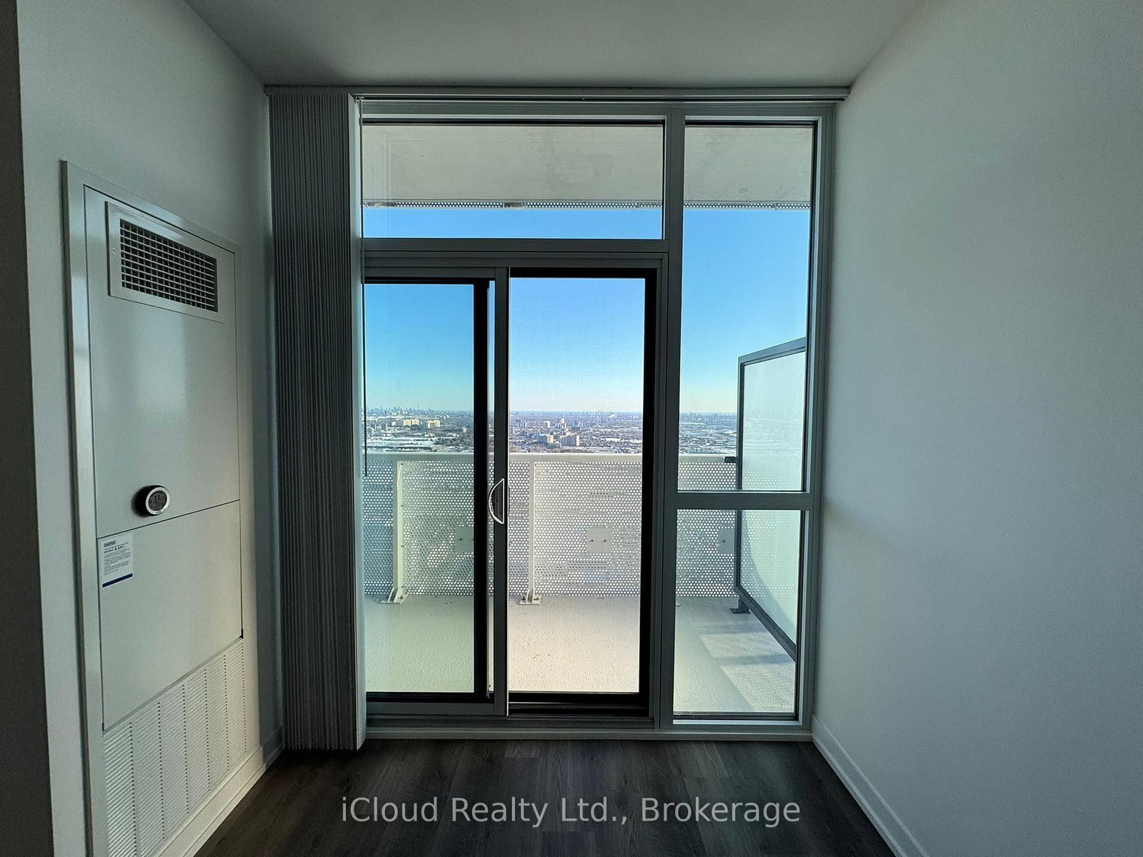 8 Interchange Way, Unit 6010 - Photo 15